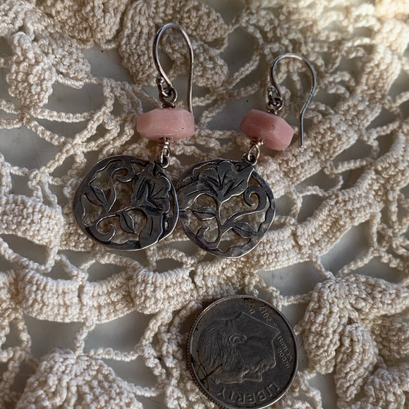 Retired SILPADA Pink Soapstone and Sterling silver earrings - Picture 5 of 9